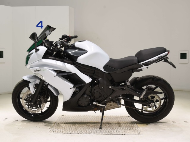 Kawasaki NINJA400