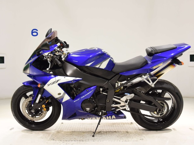 Yamaha YZF-R1