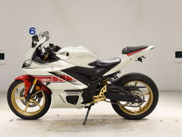 Yamaha YZF-R25A