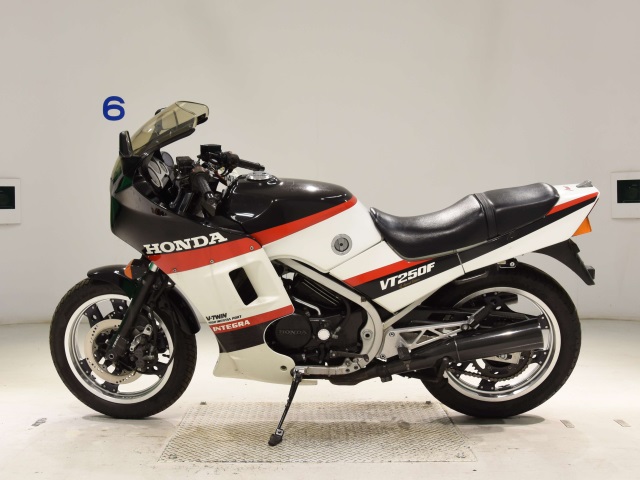 Honda VT250 INTEGRA