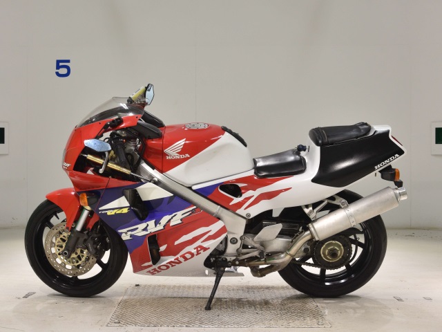 Honda RVF400