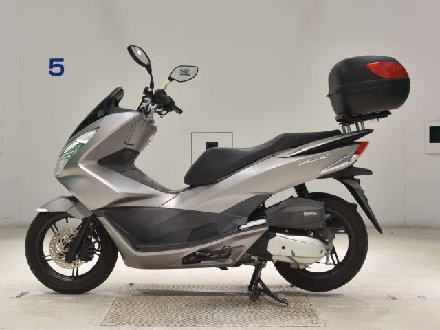 Honda PCX125-2