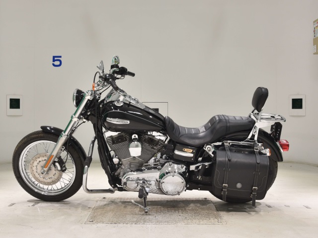 Harley-Davidson HARLEY FXDC1580