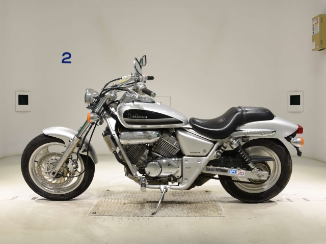 Honda MAGNA 250