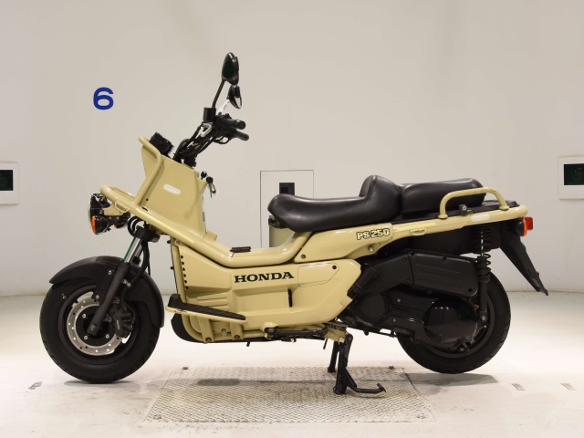 Honda PS250