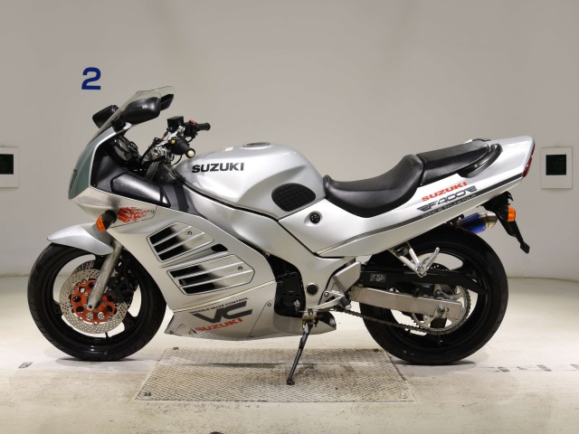 Suzuki RF400R