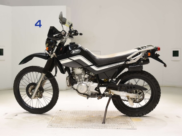 Yamaha SEROW 225-3