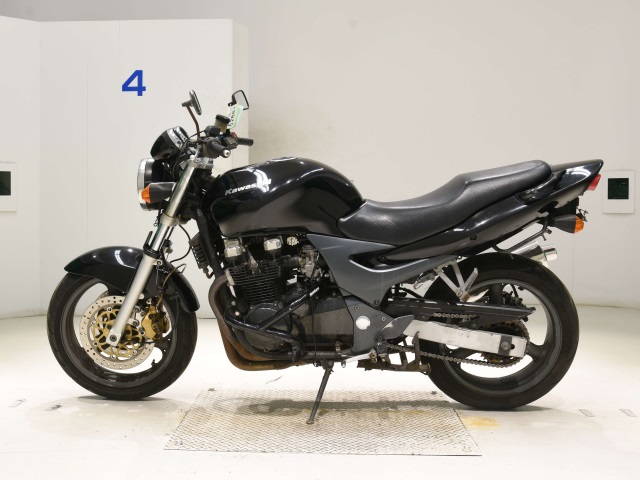 Kawasaki ZR-7