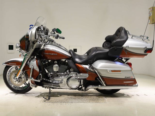Harley-Davidson HARLEYFLHTKSE1800CVO