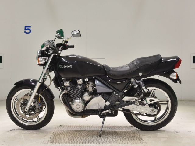 Kawasaki ZEPHYR400