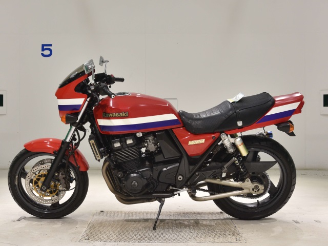 Kawasaki ZRX400