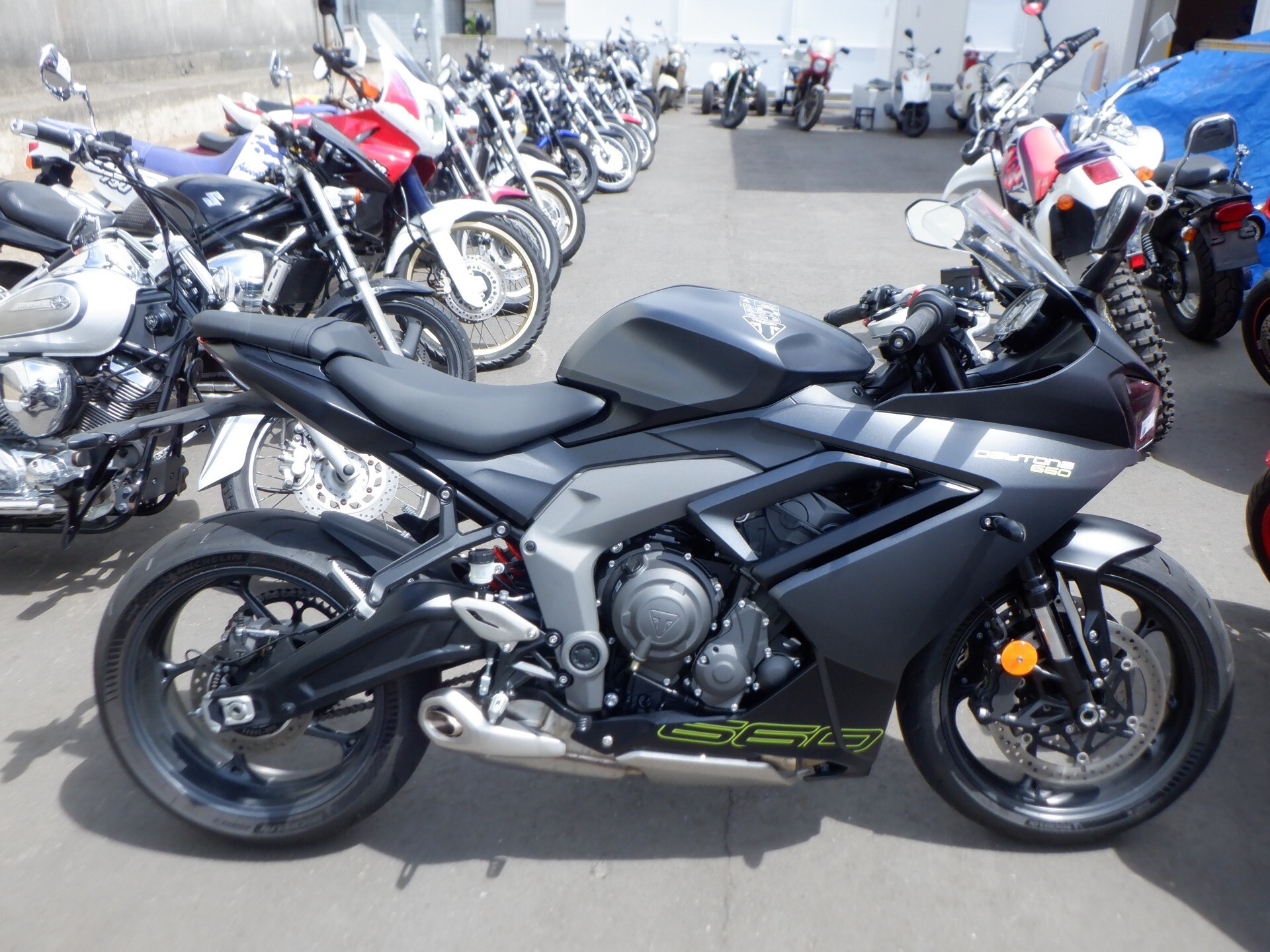 OTHER TRIUMPH DAYTONA 660
