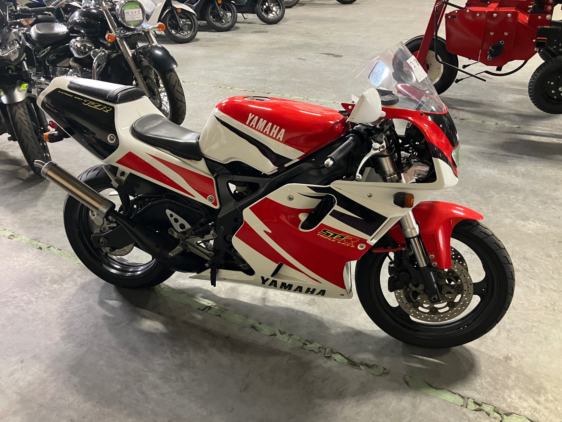 Yamaha TZR250R