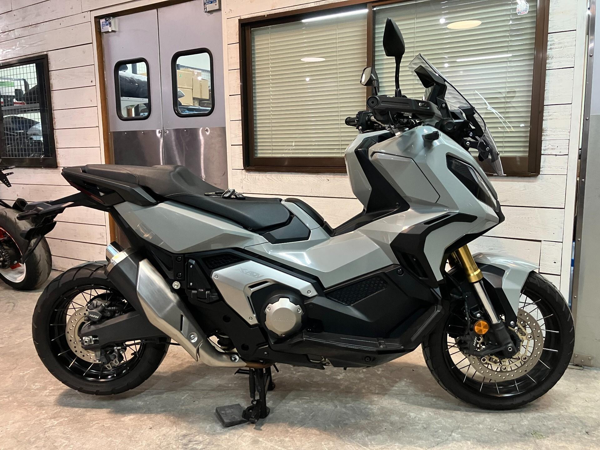 OTHER X-ADV