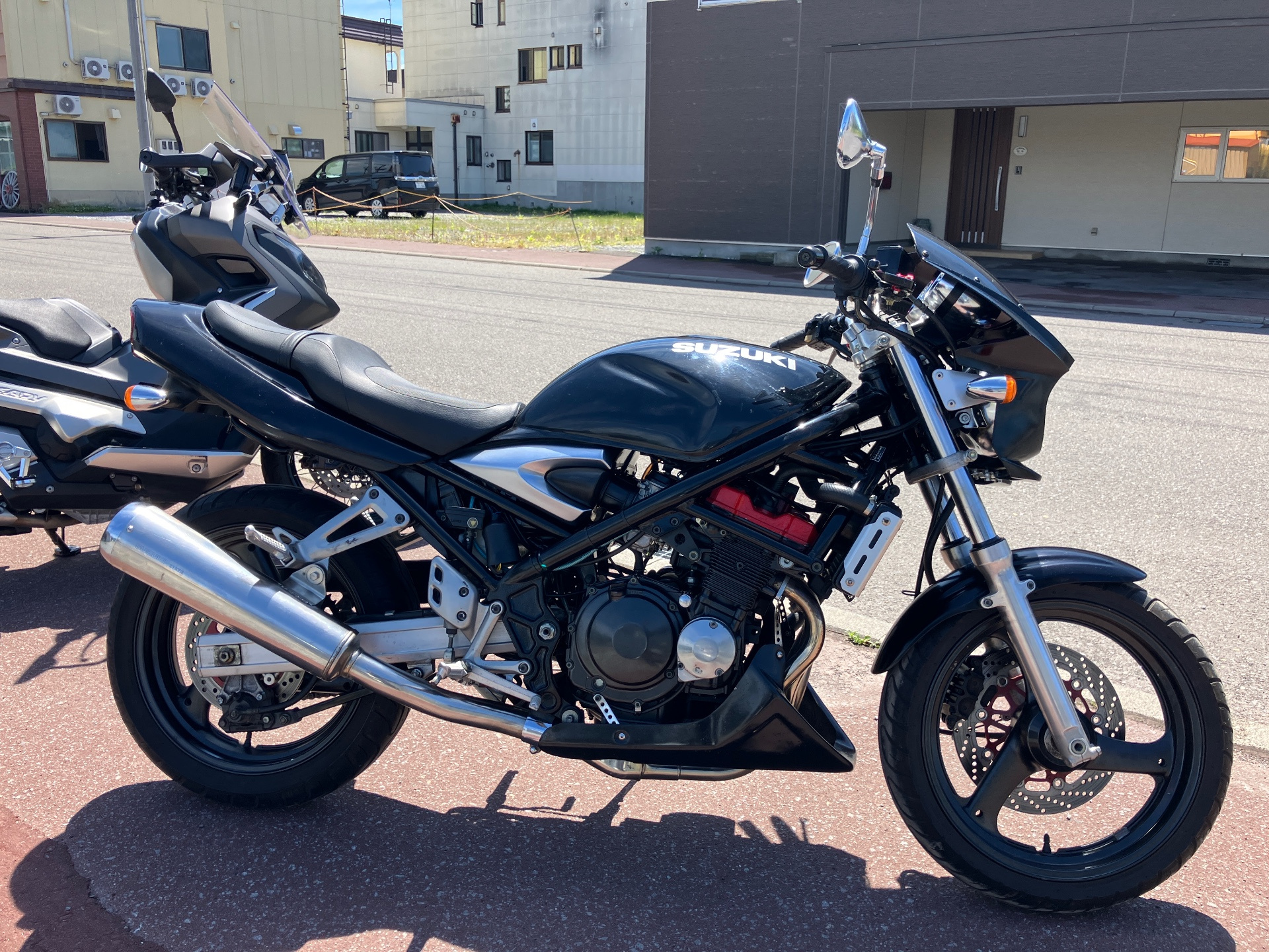 Suzuki BANDIT250-1