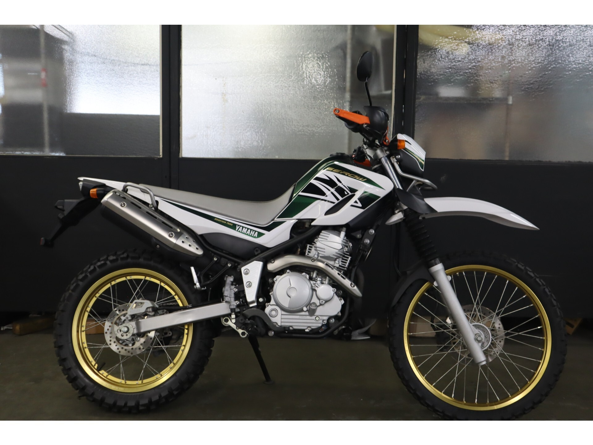 Yamaha SEROW 250