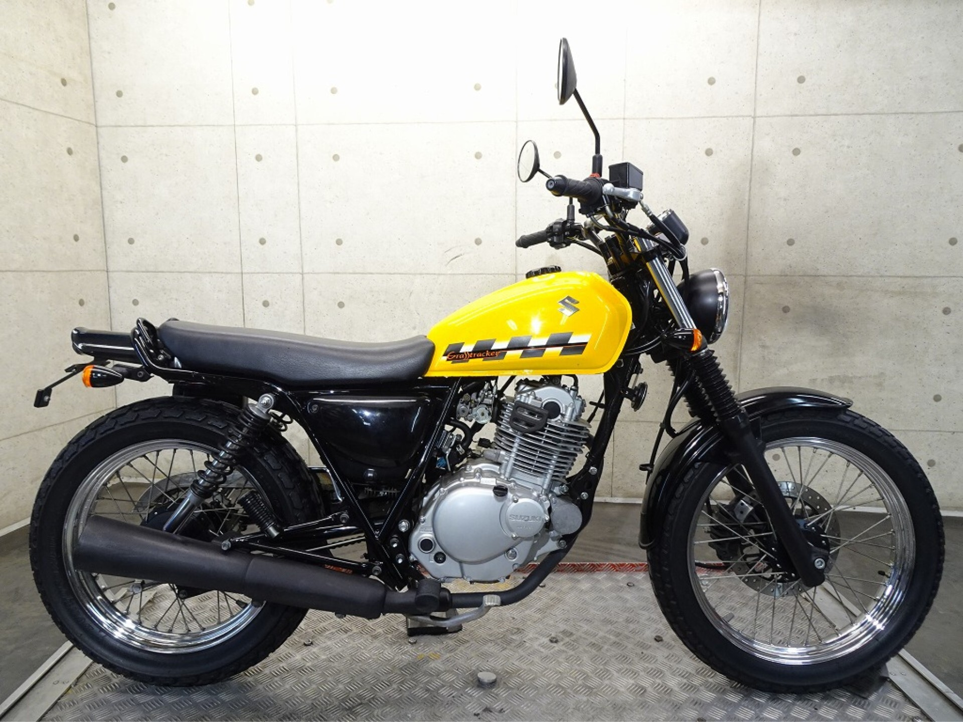Suzuki GLASS TRACKER BIG BOY