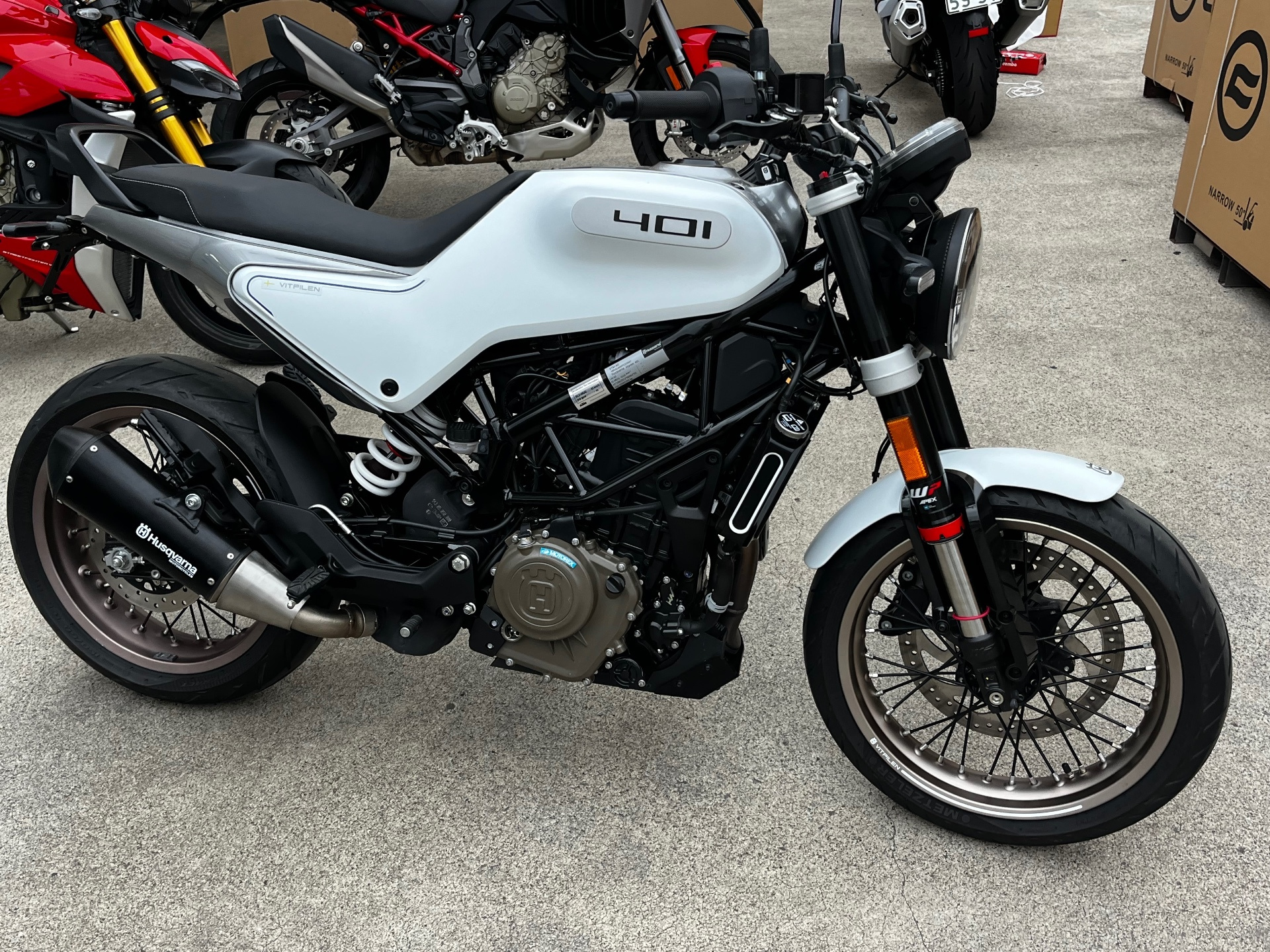 OTHER HUSQUARNA VITPILEN401