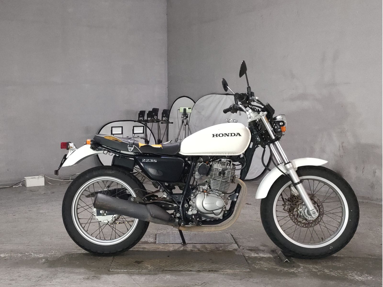 Honda CB223S