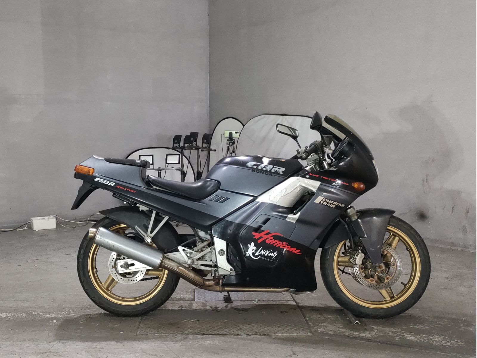 Honda CBR250R