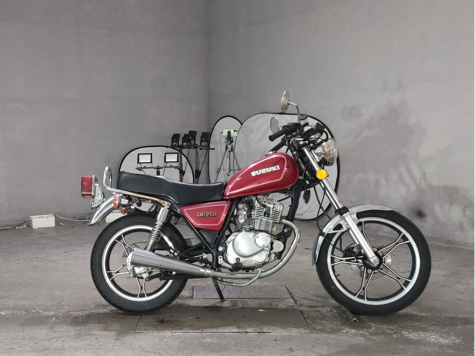 Suzuki GN125H