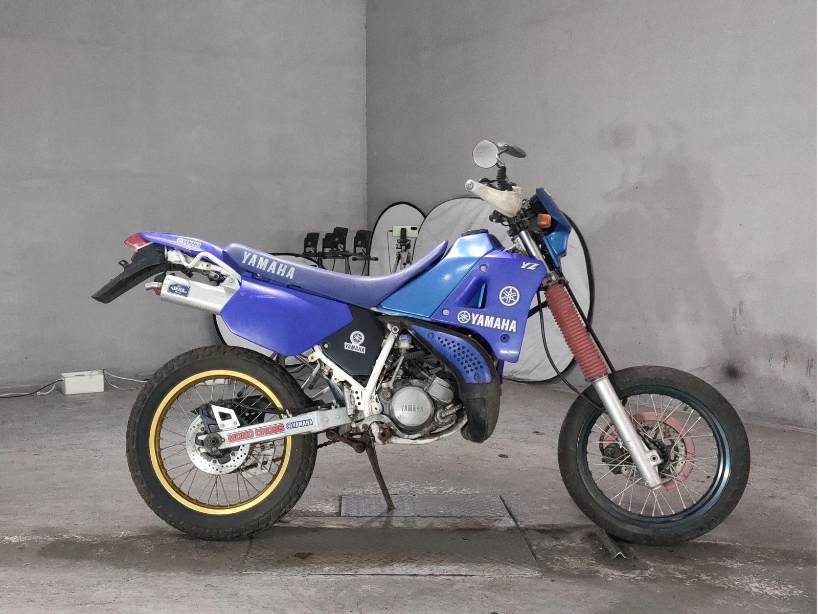 Yamaha DT200R