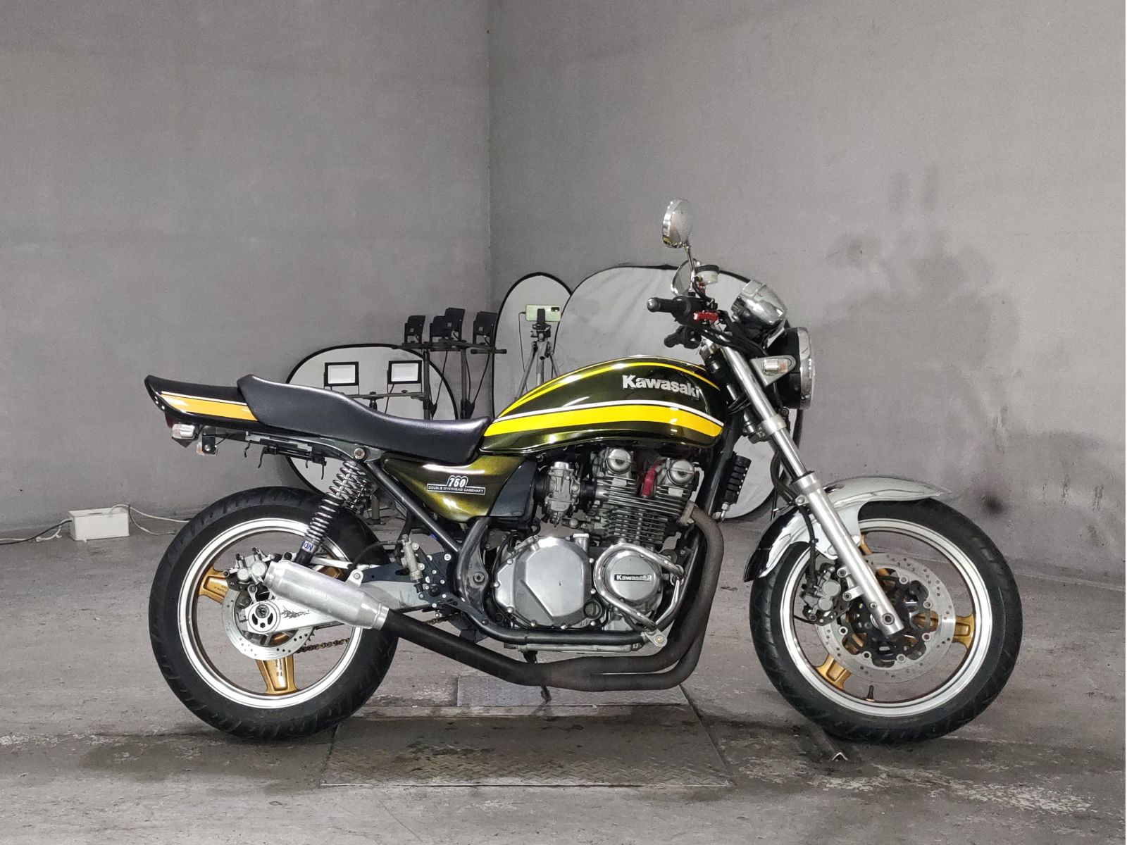 Kawasaki ZEPHYR750
