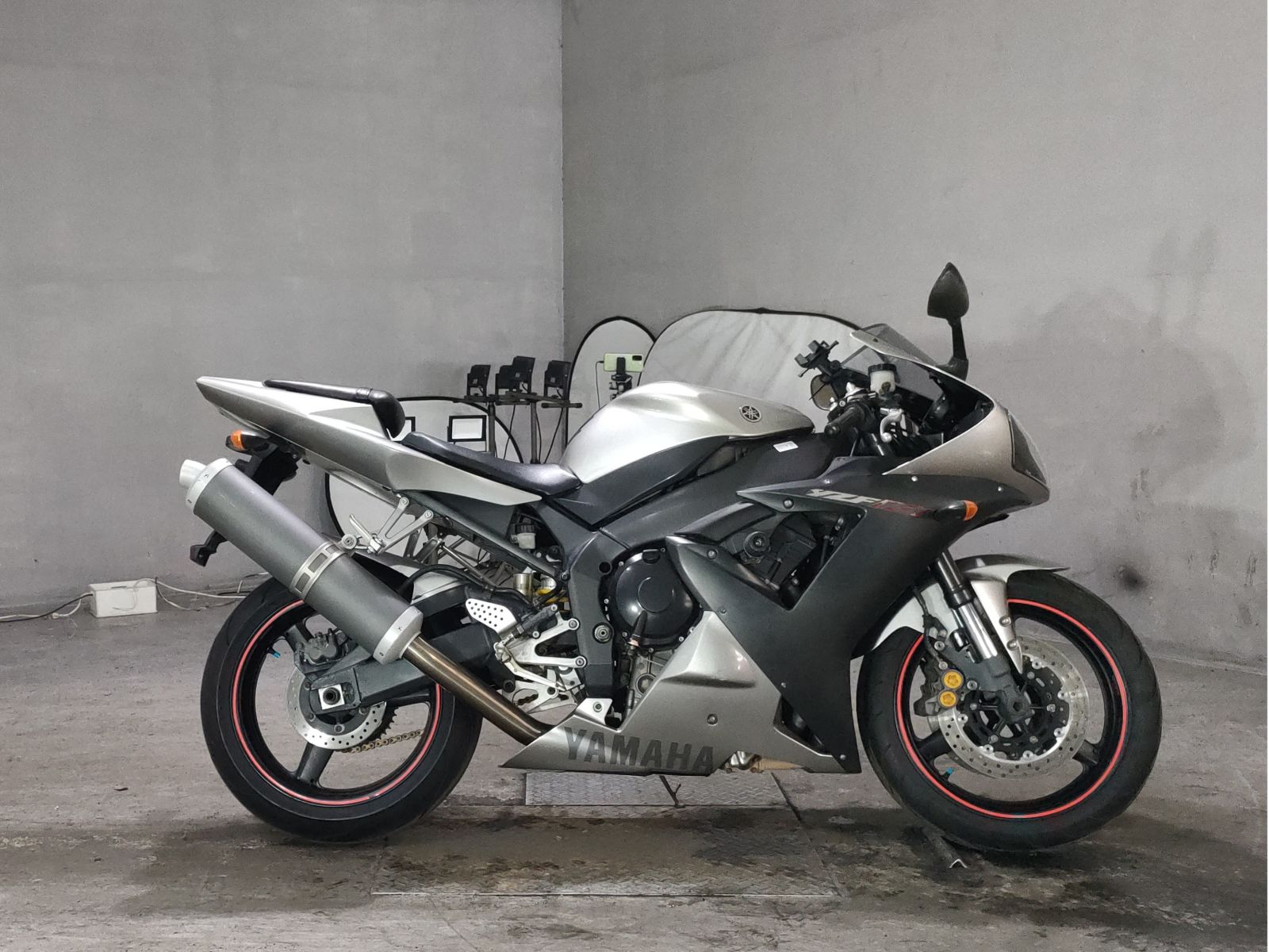 Yamaha YZF-R1