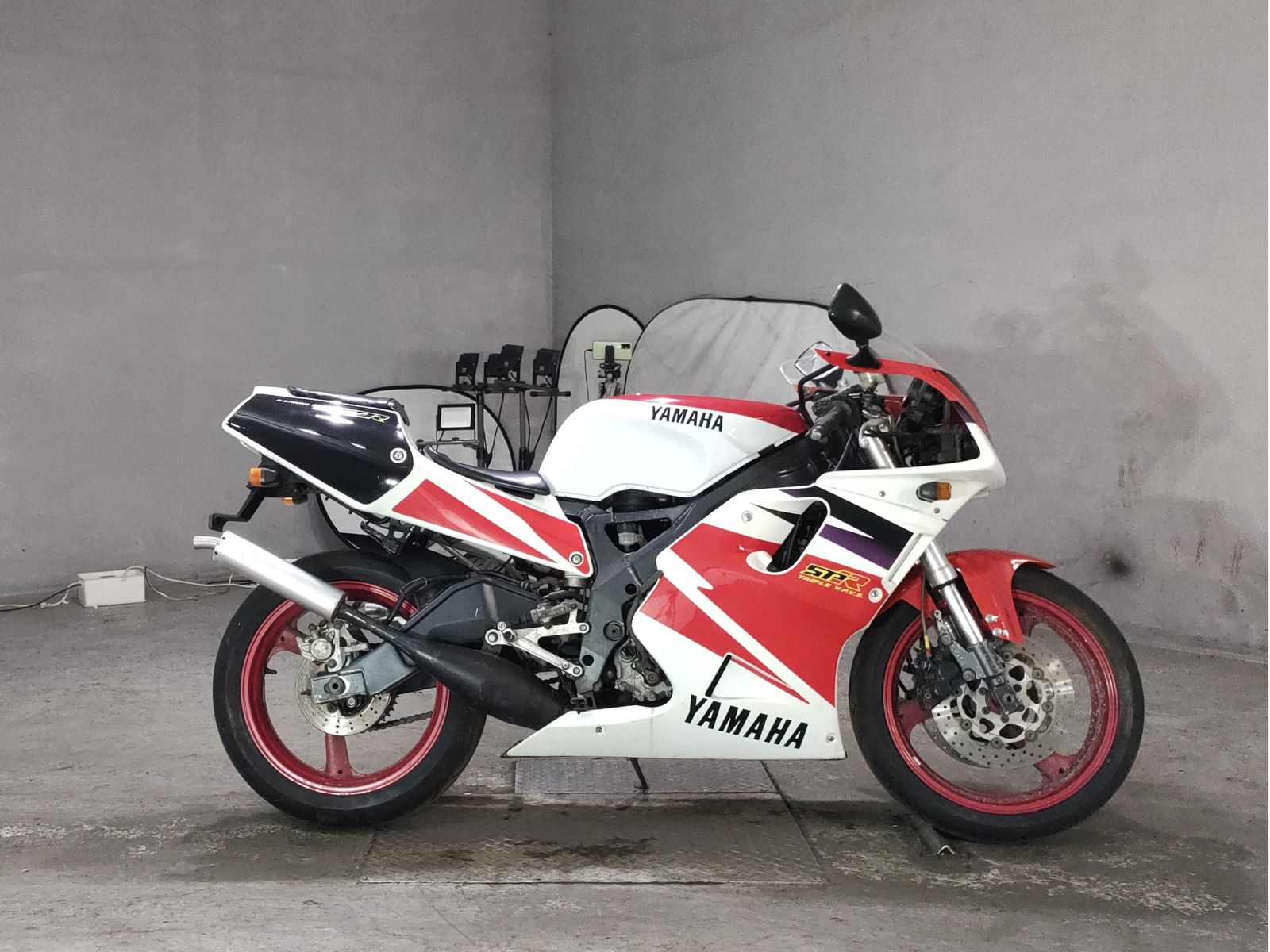 Yamaha TZR250RS
