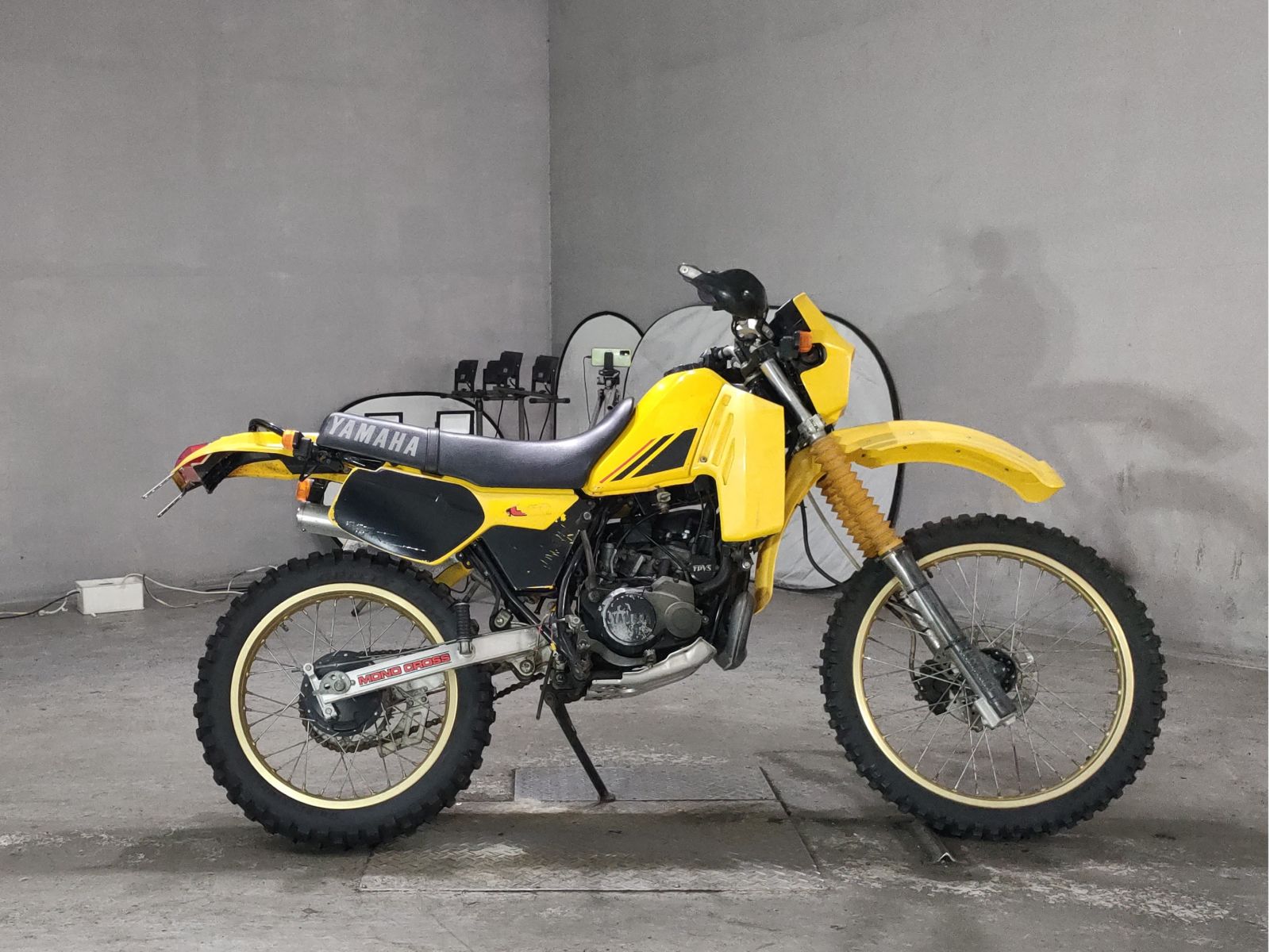 Yamaha DT200R