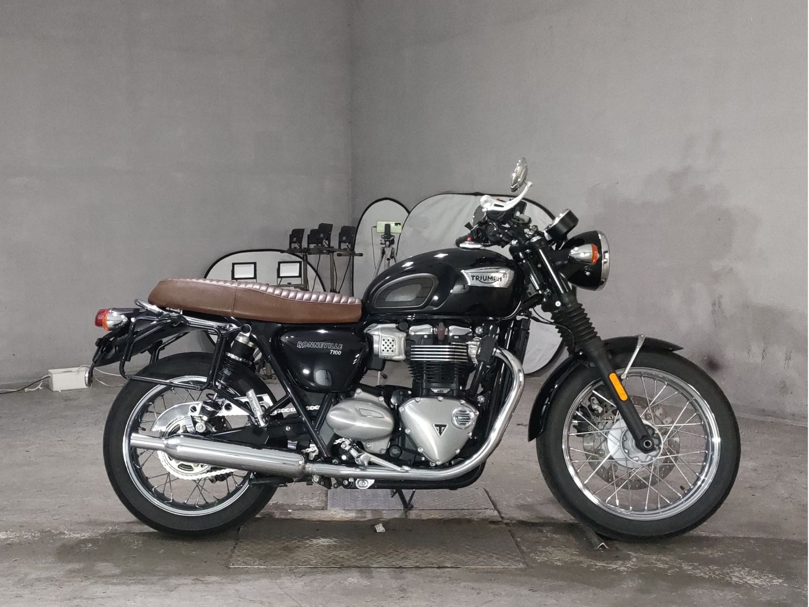 Triumph TRIUMPH BONNEVILLE T100