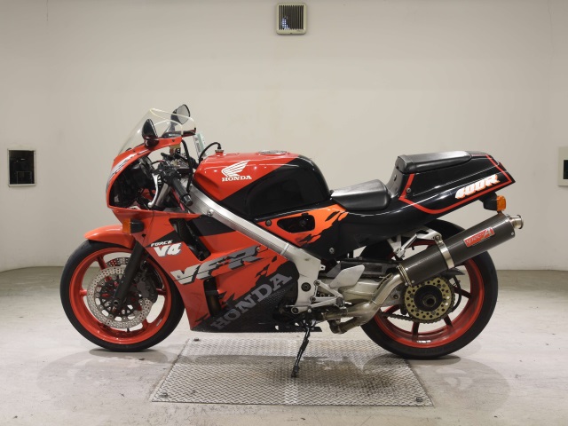 Honda VFR400R-2