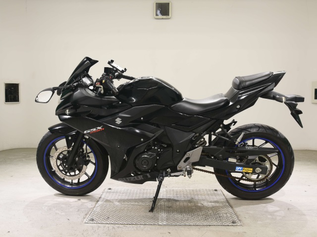Suzuki GSX250R