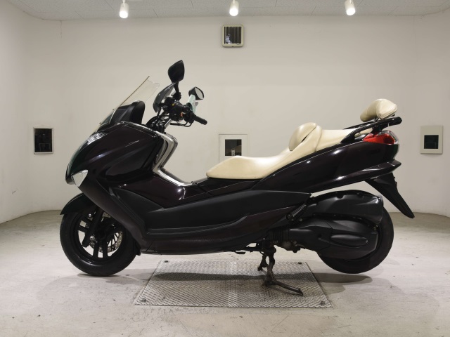 Yamaha MAJESTY 250-4