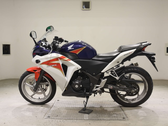Honda CBR250R