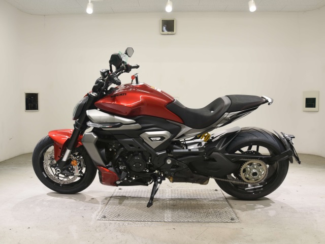 OTHER DUCATI X DIAVEL V4