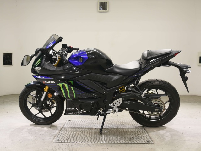 Yamaha YZF-R25A