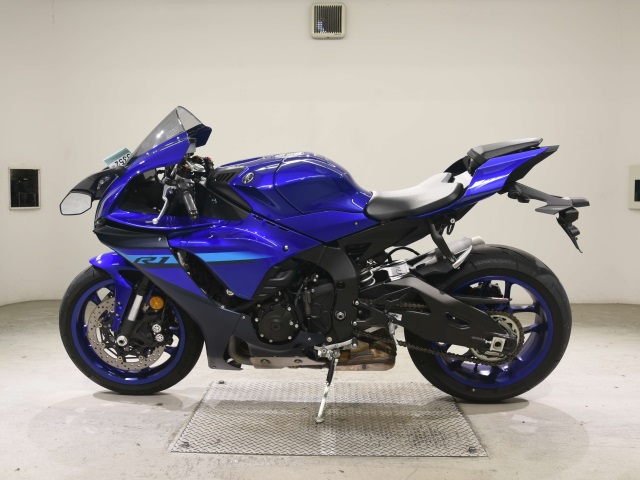 Yamaha YZF-R1