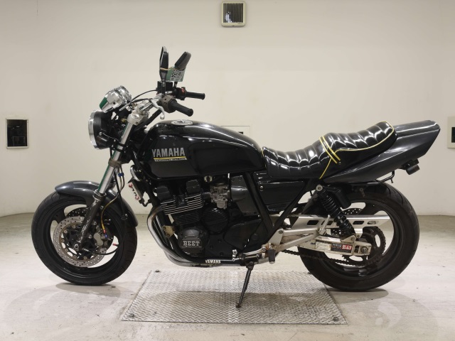 Yamaha XJR400