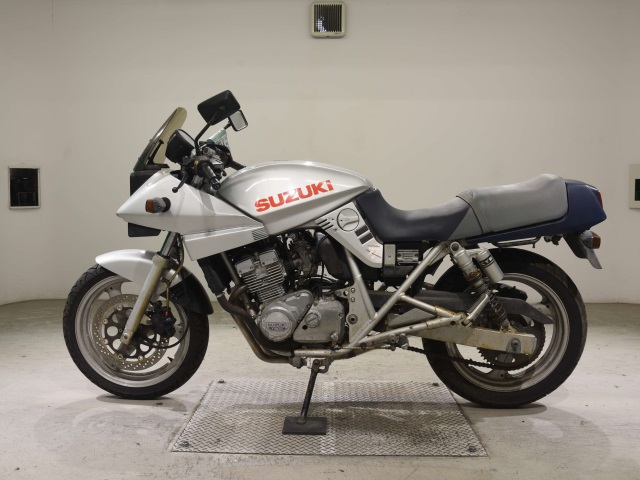 Suzuki GSX250 KATANA