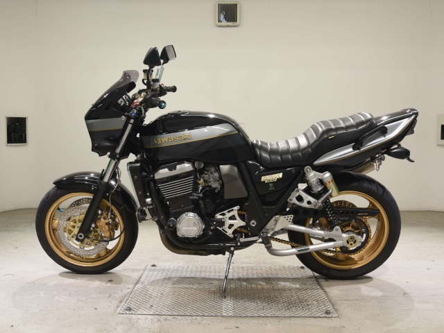 Kawasaki ZRX1100