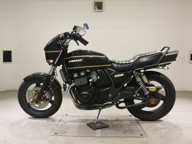 Kawasaki ZRX400