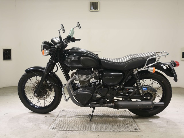 Kawasaki W800