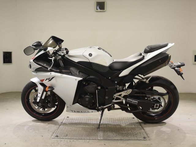 Yamaha YZF-R1