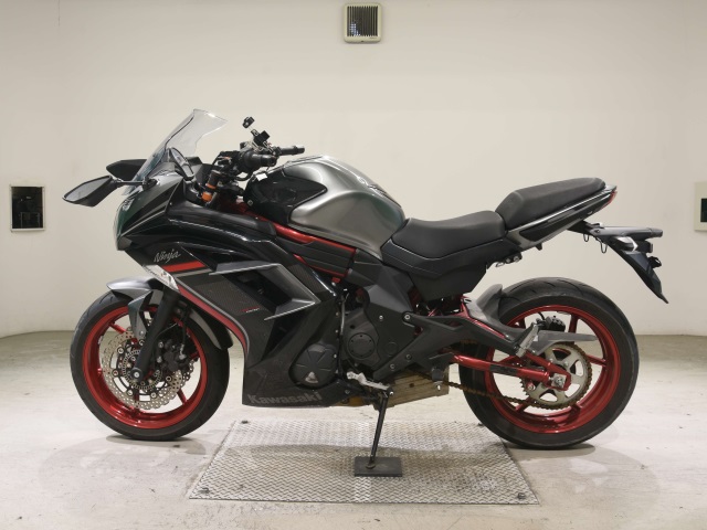 Kawasaki NINJA400ABS