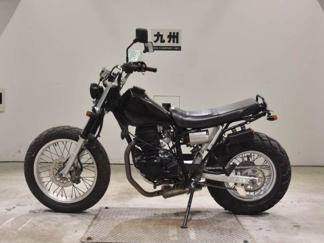 Yamaha TW200-2