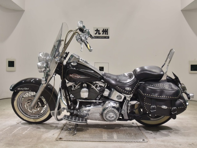 Harley-Davidson HARLEY FLSTC1580