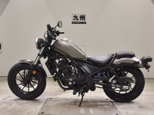 Honda REBEL