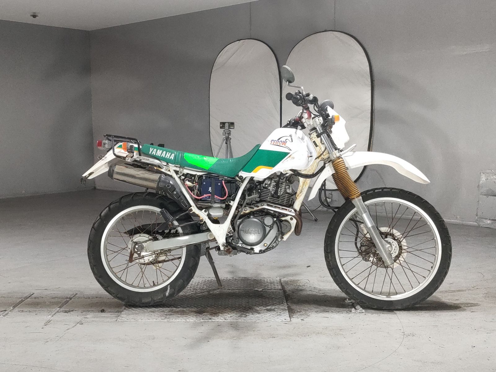 Yamaha SEROW 225