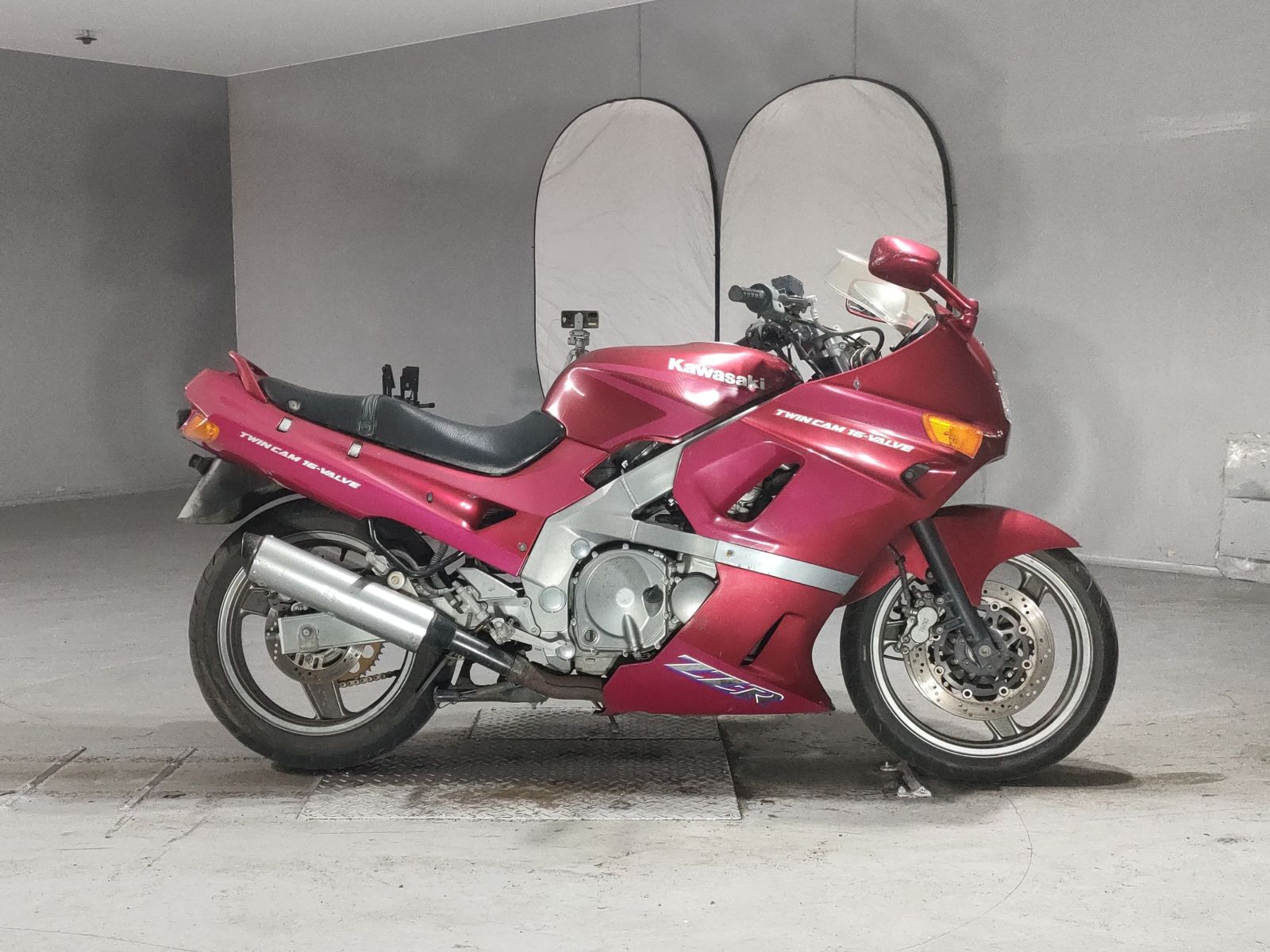Kawasaki ZZR400